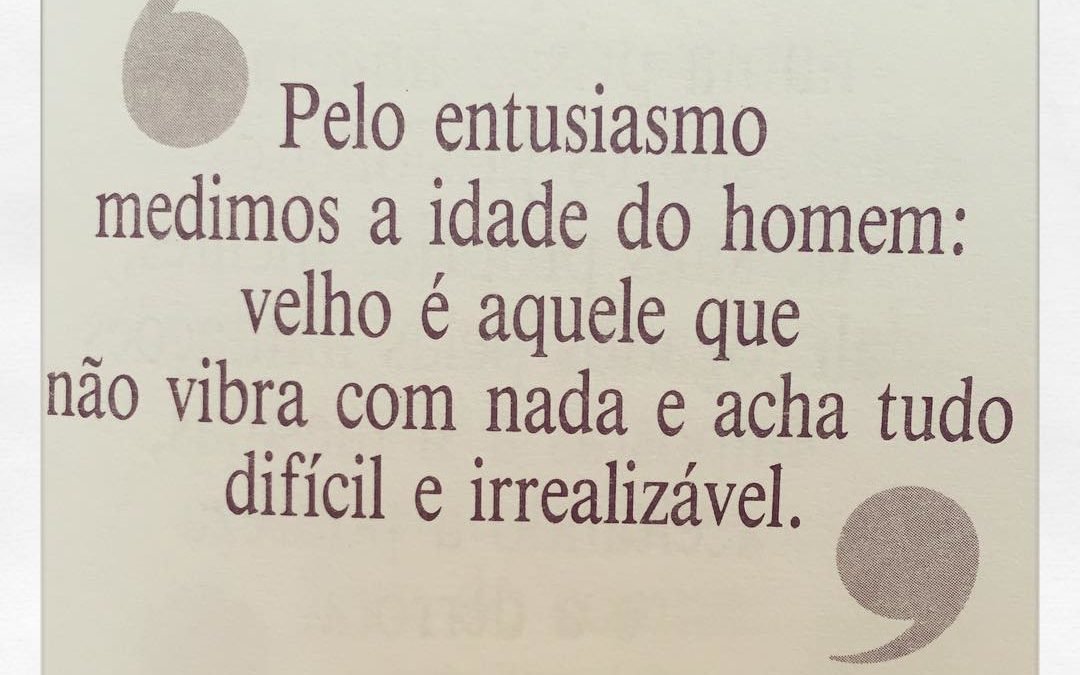 Quem é velho? Quem é novo? #Pensenisso #frasedodia #dicadodia #frasedodia #empreendedorismo #foco #empreendertransforma #pensamentos #dicadodia #frases #frasedodia #frasesbonitas #frasesmotivadoras #frasesparapensar #fraseslindas #pensenisto #pensenissohoje
